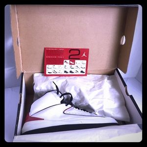 Air Jordan Retro II White/Varsity Red 2004